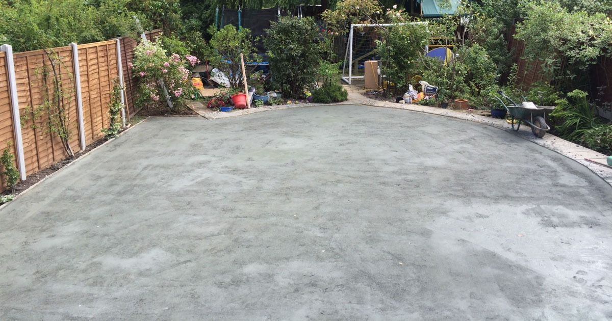 Spreading final levels for artificial grass